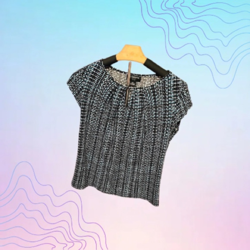 LIZ CLAIBORNE Women’s Size Medium Petite Black & Blue Printed Blouse